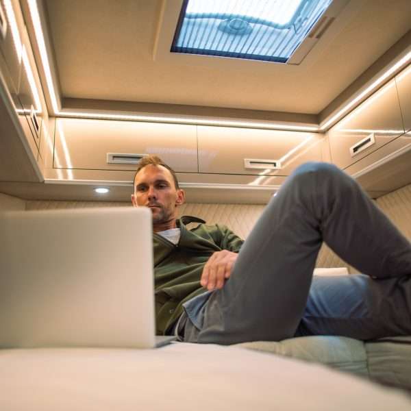 8 Great RV Desks & Ideas for Building a Mobile Workspace